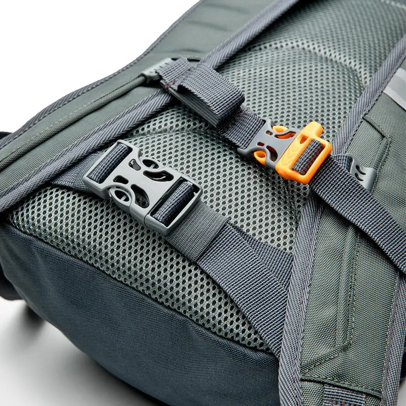 Mochila Trekking Y Senderismo Izas Novax L, Multibolsillos Capacidad 35 Litros - Imagen 3